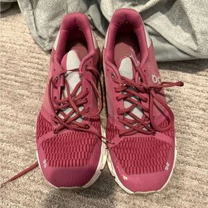 On Running berry color Athletic Shoes Lightweight Performance